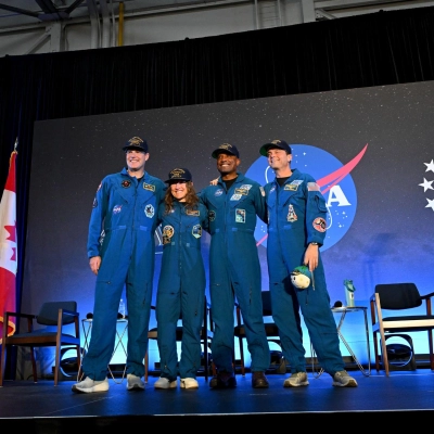 jsc2026e022310 (April 11, 2026) - NASA’s Artemis II crew, NASA astronauts Reid Wiseman, commander; Victor Glover, pilot; Christina Koch, mission...