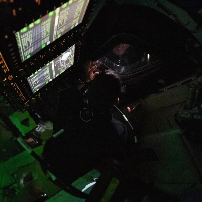 art002e004439 (3 de abril de 2026) - El astronauta de la CSA (Agencia Espacial Canadiense) Jeremy Hansen – en el centro de la imagen –...